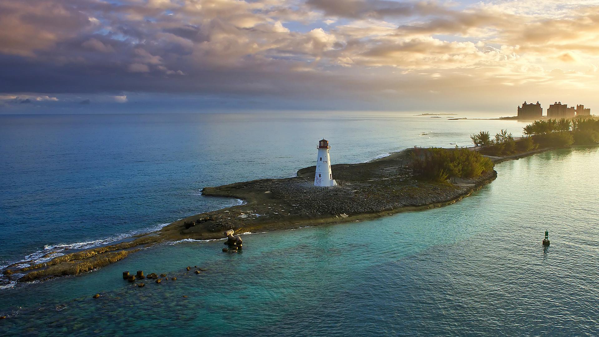 nassau-bahamas-paradise-island-lighthouse