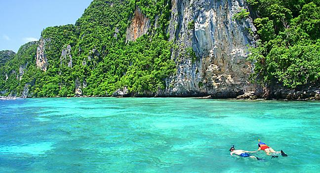 phuket-thailand-snorkeling